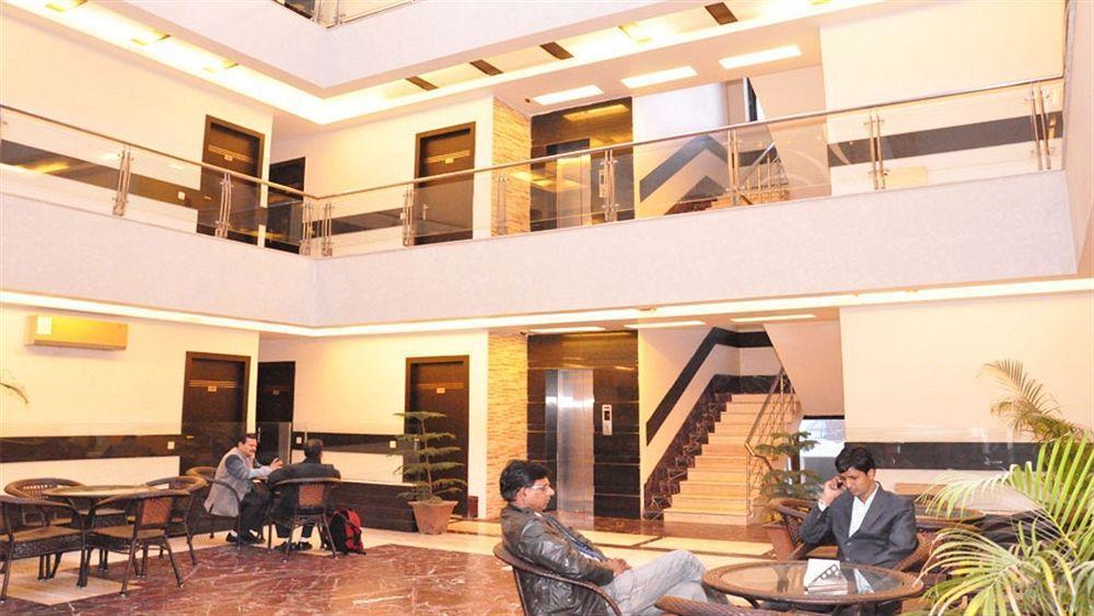 Blue Pearl Hotel 3*