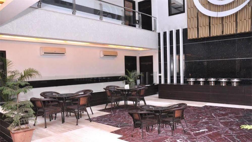 Blue Pearl Hotel 3*